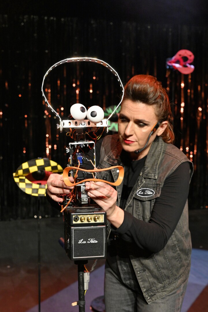 LA TÊTE MI-PNEU MI-PUNK